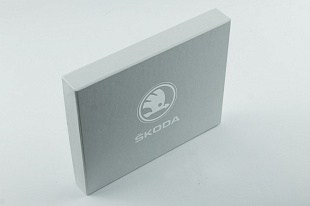 Кашированная коробка из переплетного картона крышка-дно Skoda