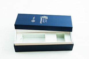 Кашированная коробка из переплетного картона крышка-дно Дилер
