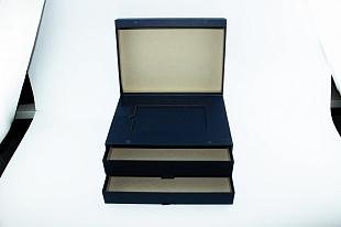 Коробка из переплетного картона Синяя с ящикамии