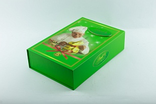 Коробка из переплетного картона Lindt зеленая