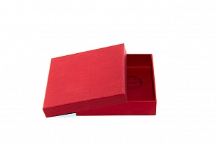 Кашированная коробка из переплетного картона крышка-дно Красная