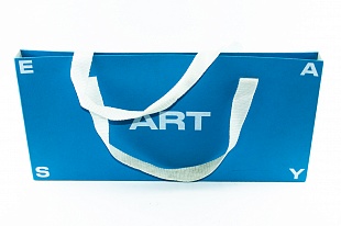 Кашированный пакет из переплетного картона синий